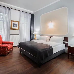 Tea For Two Hotel